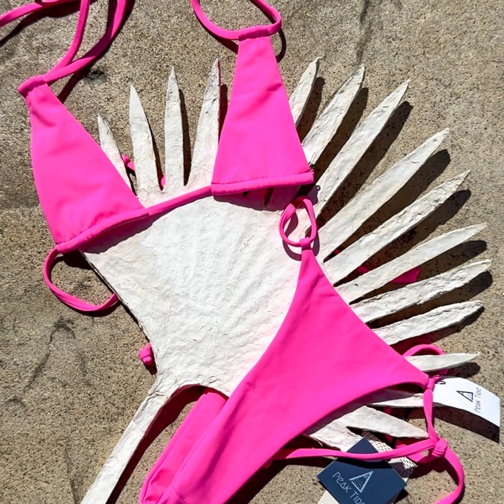 Hot Pink Peak Tide Bikini Top